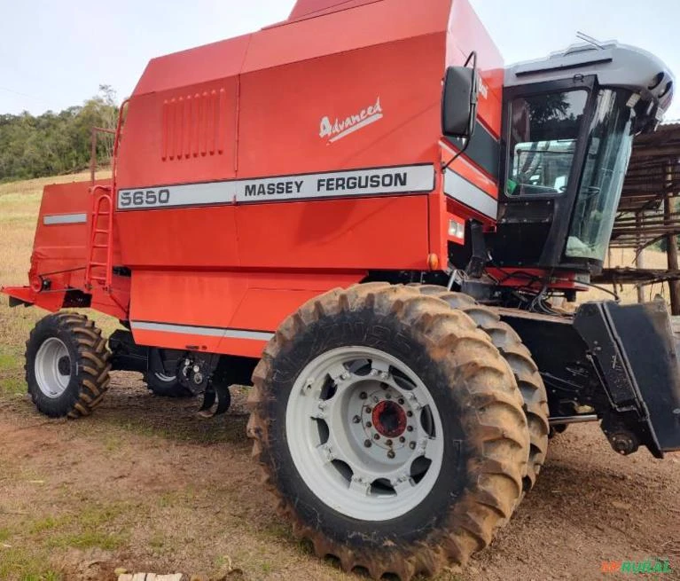 Colheitadeira Massey Ferguson 5650 ano 2007