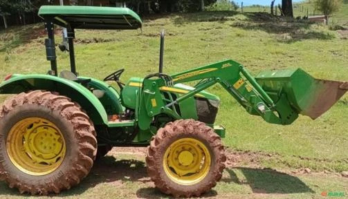 Trator John Deere 5070 E ano 2021 Imagem Trator John Deere 5070 E ano 2021