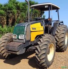 Trator Valtra BM 100 ano 2004