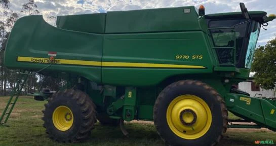 Colheitadeira John Deere STS 9770 ano 2013