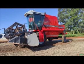 Colheitadeira Massey Ferguson 5650 Ano 2005