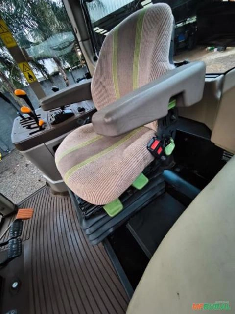 Imagem Trator John Deere 6110 J Ano 2015 Imagem Trator John Deere 6110 J Ano 2015