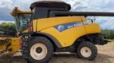 Colheitadeira New Holland CR 9060 ano 2011 Imagem Colheitadeira New Holland CR 9060 ano 2011