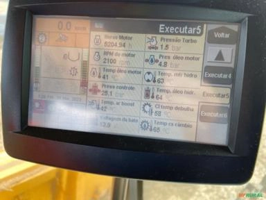 Imagem Colheitadeira New Holland CR 9060 ano 2011 Imagem Colheitadeira New Holland CR 9060 ano 2011