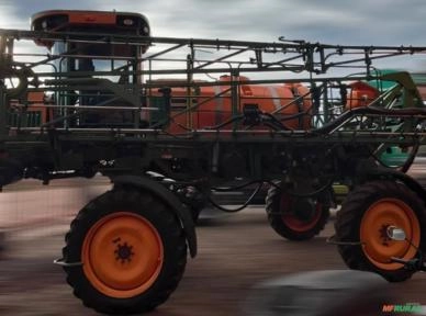 Pulverizador autopropelido Stara Gladiador 2300 Ano 2013 Imagem Pulverizador autopropelido Stara Gladiador 2300 Ano 2013