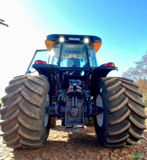 Imagem Trator Valtra BT 190 ano 2013 Imagem Trator Valtra BT 190 ano 2013