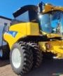 Colheitadeira New Holland CR 9060 ano 2014 Imagem Colheitadeira New Holland CR 9060 ano 2014
