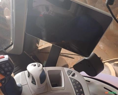 Imagem Trator New Holland T8.440 ano 2023 Imagem Trator New Holland T8.440 ano 2023