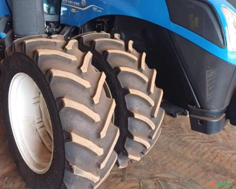 Imagem Trator New Holland T8.440 ano 2023 Imagem Trator New Holland T8.440 ano 2023