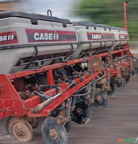 Plantadeira de Verão Case Easy Riser 2215 Ano 2015 Imagem Plantadeira de Verão Case Easy Riser 2215 Ano 2015