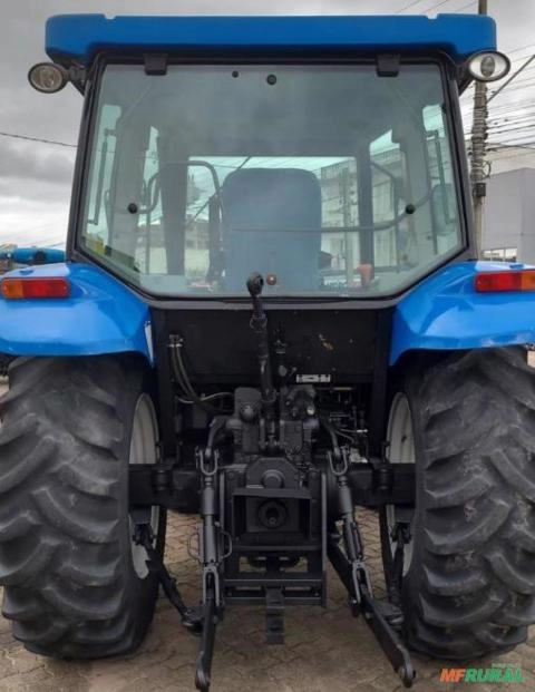 Imagem Trator New Holland TL 75 E Ano 2015 Imagem Trator New Holland TL 75 E Ano 2015