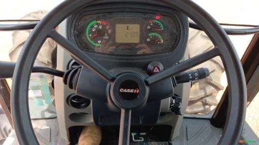 Imagem Trator Case Farmall 110 A ano 2023 Imagem Trator Case Farmall 110 A ano 2023