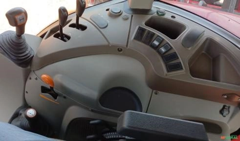 Imagem Trator Case Farmall 110 A ano 2023 Imagem Trator Case Farmall 110 A ano 2023