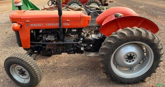 Trator Massey Ferguson 50X ano 1976 Imagem Trator Massey Ferguson 50X ano 1976