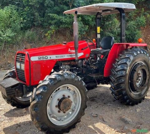 Trator Massey Ferguson 250X ano 2007 Imagem Trator Massey Ferguson 250X ano 2007