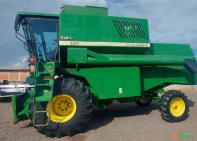 Colheitadeira John Deere 1175 ano 2013 Imagem Colheitadeira John Deere 1175 ano 2013
