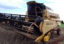 Colheitadeira New Holland TC 57 ano 1996 Imagem Colheitadeira New Holland TC 57 ano 1996