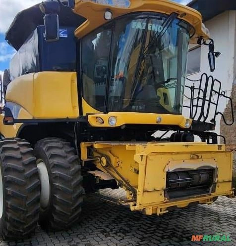 Colheitadeira New Holland CR 9060 ano 2013 Imagem Colheitadeira New Holland CR 9060 ano 2013