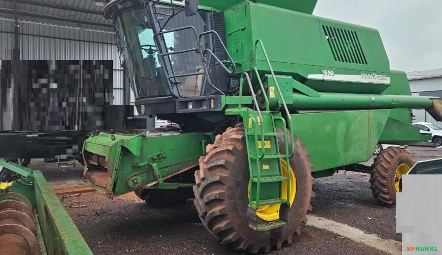 Colheitadeira John Deere 1550 Ano 2002 Imagem Colheitadeira John Deere 1550 Ano 2002
