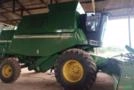 Colheitadeira John Deere 1550 Ano 2002 Imagem Colheitadeira John Deere 1550 Ano 2002