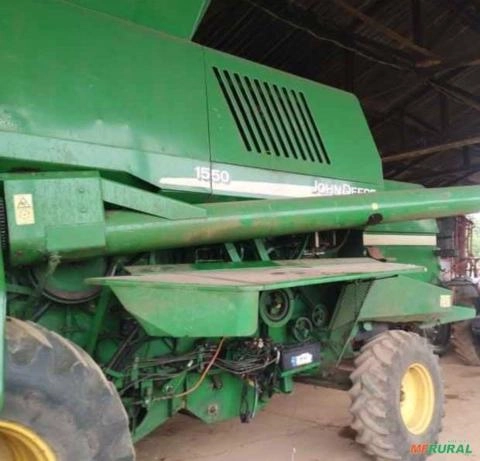 Imagem Colheitadeira John Deere 1550 Ano 2002 Imagem Colheitadeira John Deere 1550 Ano 2002