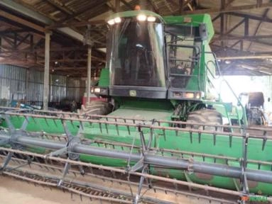 Imagem Colheitadeira John Deere 1550 Ano 2002 Imagem Colheitadeira John Deere 1550 Ano 2002