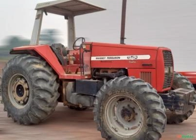 Trator Massey Ferguson 650 ano 2006 Imagem Trator Massey Ferguson 650 ano 2006