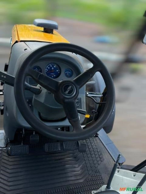 Imagem Trator Valtra BM125I Ano 2012 Imagem Trator Valtra BM125I Ano 2012