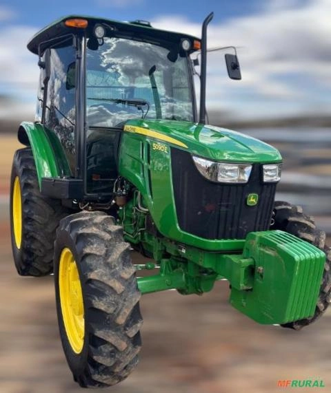 Trator Jonh Deere 5090E ano 2021 Imagem Trator Jonh Deere 5090E ano 2021