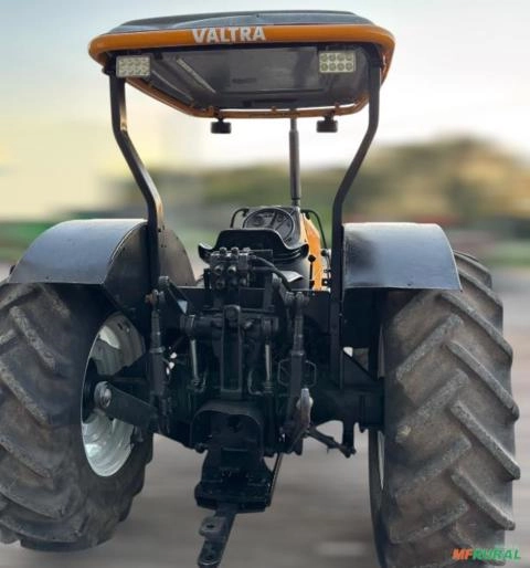 Imagem Trator Valtra BL88 Ano 2007 Imagem Trator Valtra BL88 Ano 2007