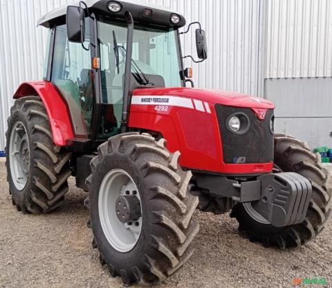 Trator Massey Ferguson 4292 ano 2012 Imagem Trator Massey Ferguson 4292 ano 2012