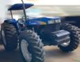 Trator New Holland 8030 ano 2008 Imagem Trator New Holland 8030 ano 2008