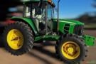 Trator John Deere 6110J ano 2011 Imagem Trator John Deere 6110J ano 2011