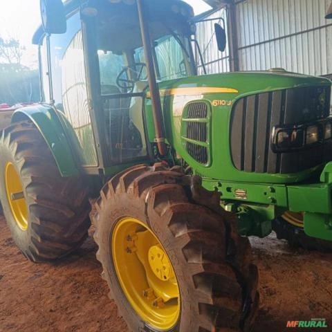 Trator John Deere 6110J ano 2016 Imagem Trator John Deere 6110J ano 2016