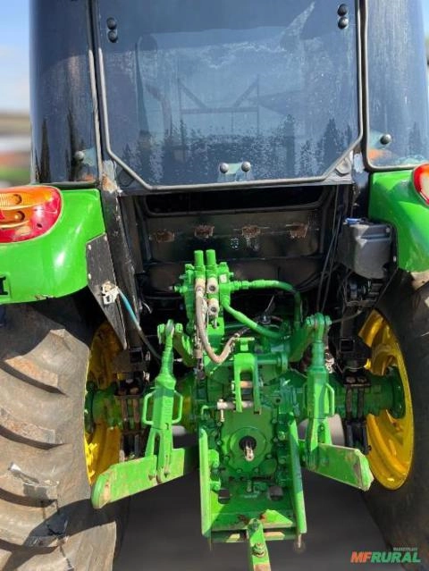 Imagem Trator Jonh Deere 5080E ano 2022 Imagem Trator Jonh Deere 5080E ano 2022