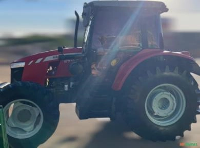 Trator Massey Ferguson 6713R Dyna4 ano 2017 Imagem Trator Massey Ferguson 6713R Dyna4 ano 2017