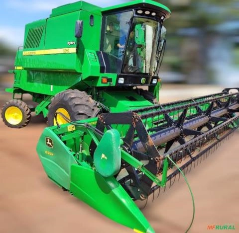 Colheitadeira John Deere 1175 ano 2013 Imagem Colheitadeira John Deere 1175 ano 2013