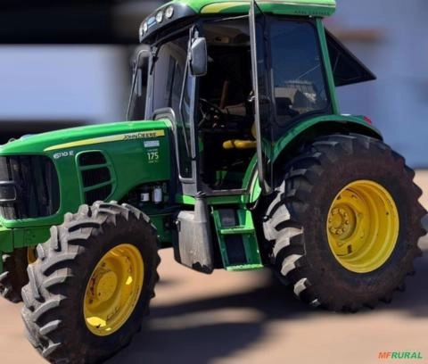 Trator Jonh Deere 6110E ano 2013 Imagem Trator Jonh Deere 6110E ano 2013