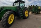 Trator John Deere 8400R e Plantadeira DB40 ano 2022 Imagem Trator John Deere 8400R e Plantadeira DB40 ano 2022