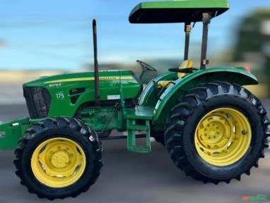 Trator John Deere 5078E ano 2012 Imagem Trator John Deere 5078E ano 2012