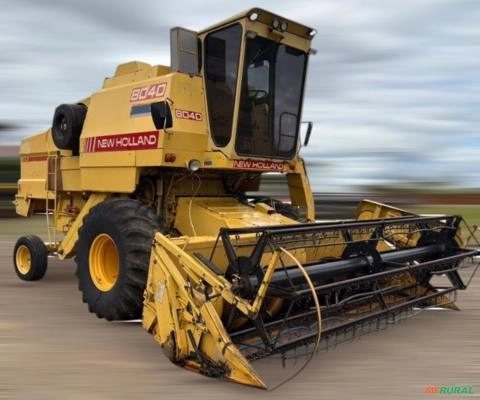 Colheitadeira New Holland 8040 ano 1992 Imagem Colheitadeira New Holland 8040 ano 1992