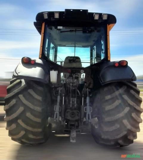 Imagem Trator Valtra BH210I Ano 2016 Imagem Trator Valtra BH210I Ano 2016