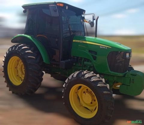 Trator John Deere 5078E ano 2016 Imagem Trator John Deere 5078E ano 2016