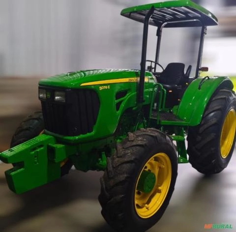 Trator Jonh Deere 5078E ano 2010 Imagem Trator Jonh Deere 5078E ano 2010