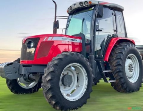 Trator Massey Ferguson 4275 ano 2013 Imagem Trator Massey Ferguson 4275 ano 2013