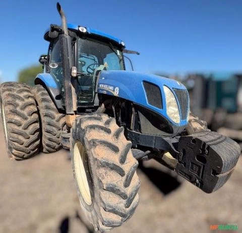 Trator New Holland T7.245 ano 2014 Imagem Trator New Holland T7.245 ano 2014