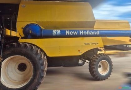 Colheitadeira New Holland TC5090 ano 2011 Imagem Colheitadeira New Holland TC5090 ano 2011
