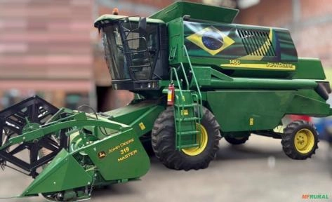 Colheitadeira John Deere 1450 Ano 2002 Imagem Colheitadeira John Deere 1450 Ano 2002