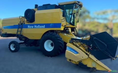 Colheitadeira New Holland TC5070 ano 2010 Imagem Colheitadeira New Holland TC5070 ano 2010