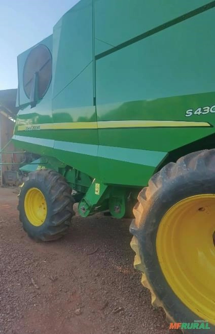 Colheitadeira John Deere S430 ano 2020 Imagem Colheitadeira John Deere S430 ano 2020
